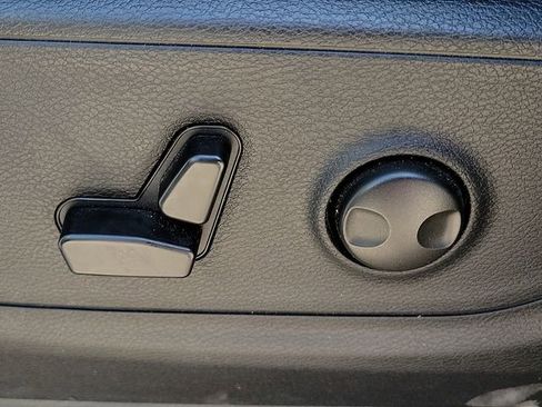 Used 2025 RAM 1500 Big Horn AWD/4WD image 13