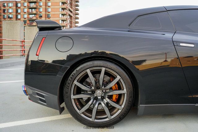 Used 2014 Nissan GT-R Premium w/ Premium Interior Package AWD/4WD image 10
