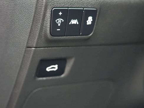 Used 2021 Kia K5 LX image 18