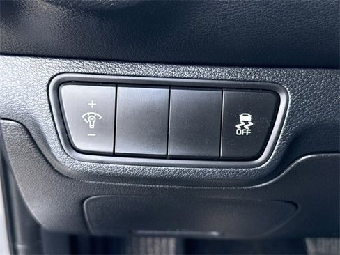 Used 2024 Kia Forte LXS image 21