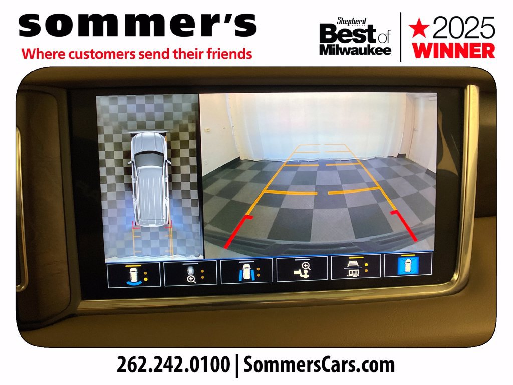 Used 2021 GMC Yukon Denali w/ LPO, Illumination Package AWD/4WD image 18