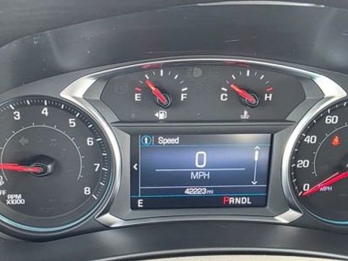 Used 2024 Chevrolet Equinox LT image 17