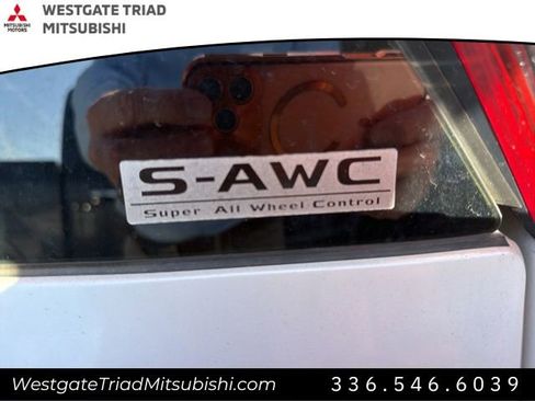 Used 2019 Mitsubishi Eclipse Cross LE image 10