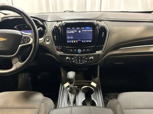 Used 2021 Chevrolet Traverse LT FWD image 13