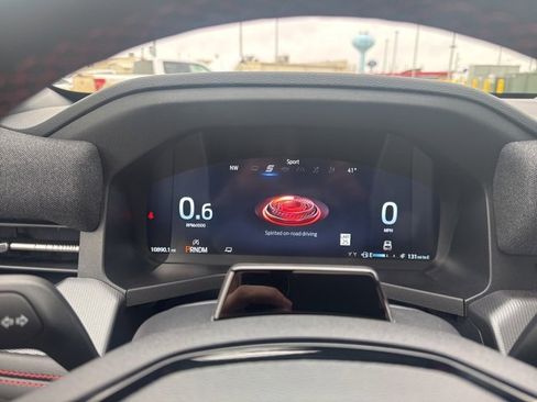 Used 2025 Ford Explorer ST image 22