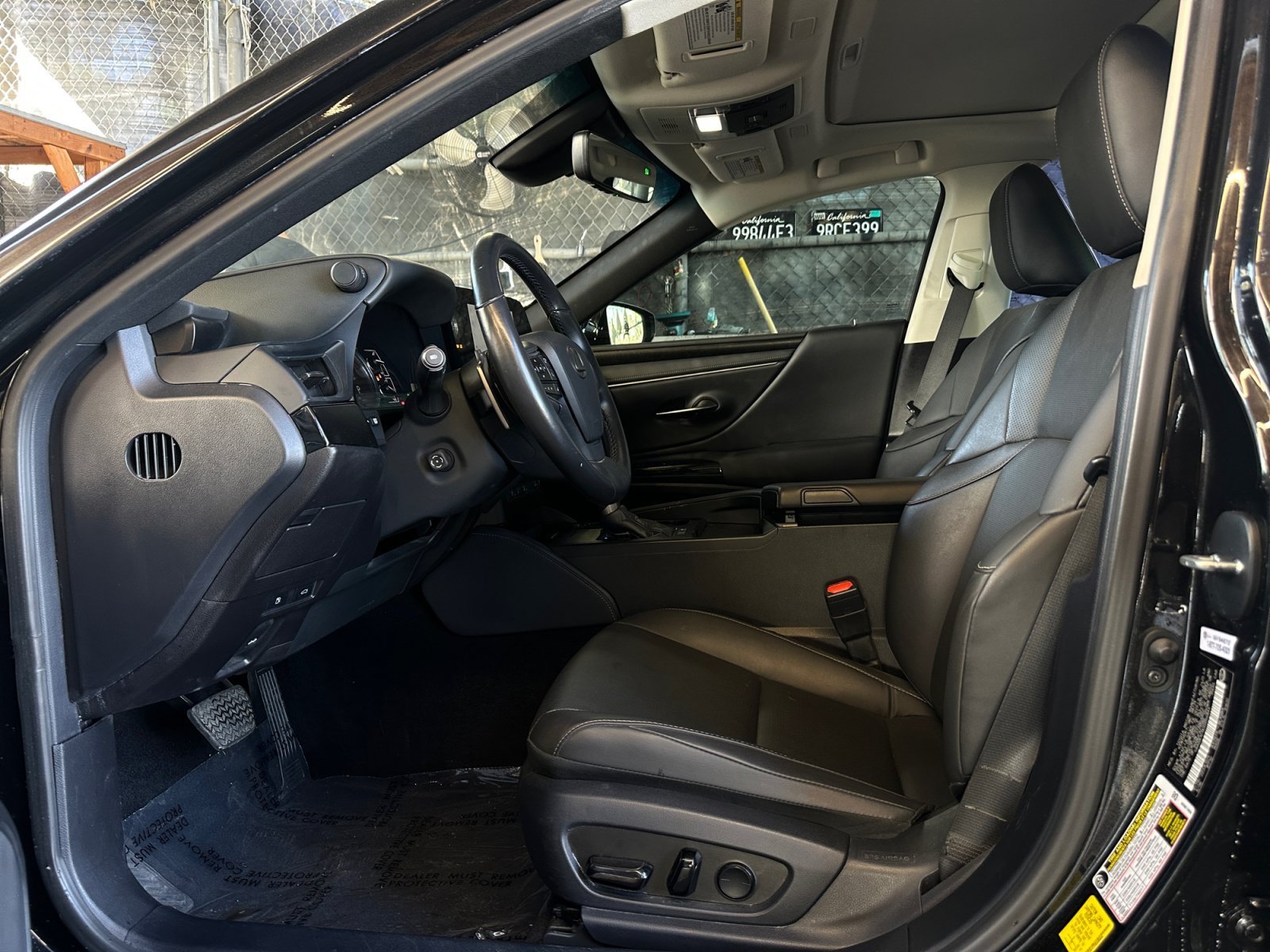 Used 2025 Lexus ES 300h w/ Premium Package FWD image 24