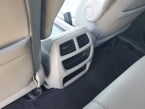 Used 2019 Honda Ridgeline RTL image 13