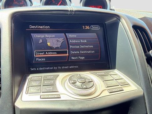 Used 2011 Nissan 370Z Touring w/ Sport Pkg RWD image 15