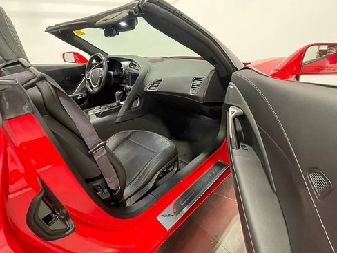 Used 2015 Chevrolet Corvette Stingray Convertible w/ 2LT Preferred Equipment Group RWD image 44