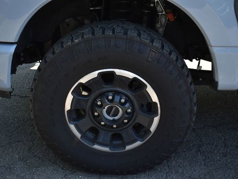Used 2025 Ford F250 Platinum w/ Tremor Off-Road Package AWD/4WD image 8