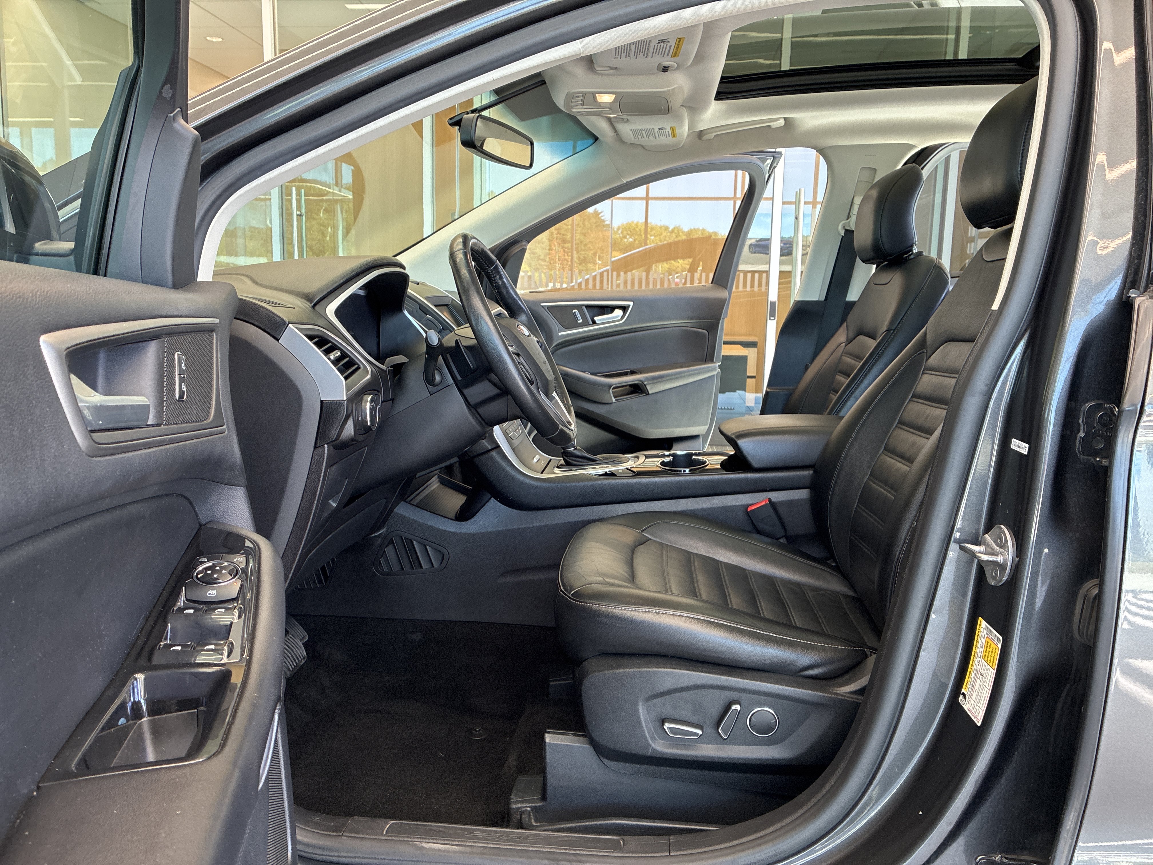 Used 2015 Ford Edge SEL w/ Equipment Group 201A AWD/4WD image 15