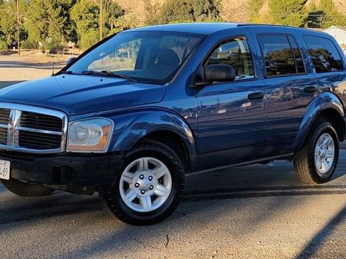 Used 2004 Dodge Durango ST image 2