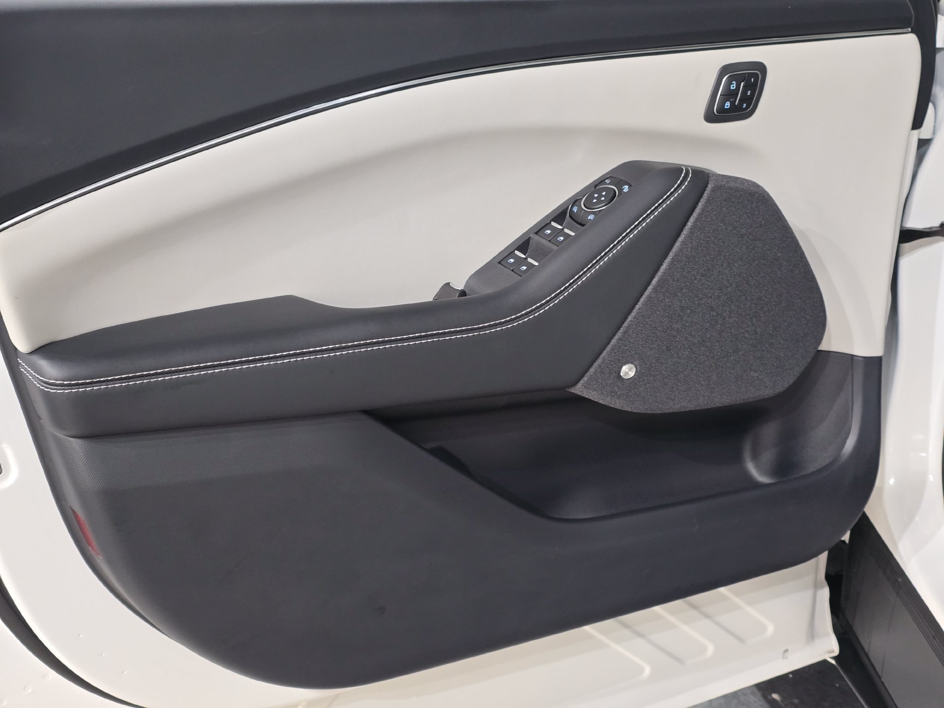 New 2025 Ford Mustang Mach-E Premium AWD/4WD image 14