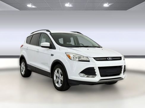 Used 2015 Ford Escape SE w/ Equipment Group 201A FWD image 7