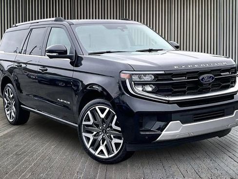 New 2026 Ford Expedition Max Platinum w/ Platinum Ultimate Package image 2
