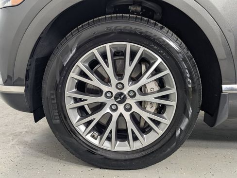 Used 2025 Genesis GV80 2.5T AWD/4WD image 11