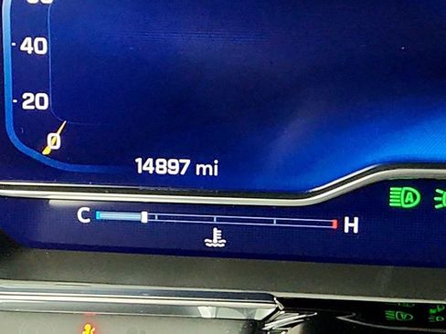 Used 2024 Chevrolet Silverado 2500 LT w/ Z71 Off-Road Package image 15