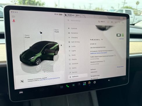 Used 2023 Tesla Model Y 2WD image 27