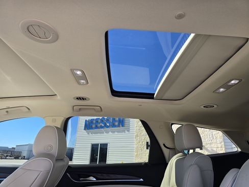 Used 2022 Buick Enclave Avenir w/ Trailering Package, 5000 lbs. image 11