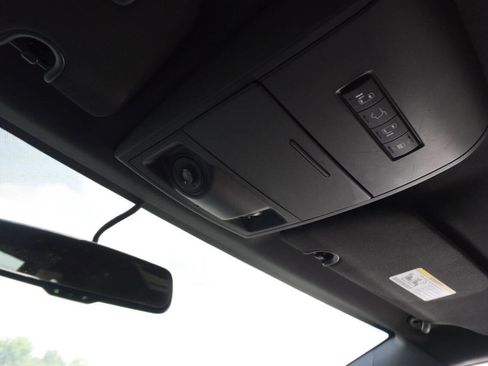 Used 2015 Dodge Grand Caravan SXT image 57