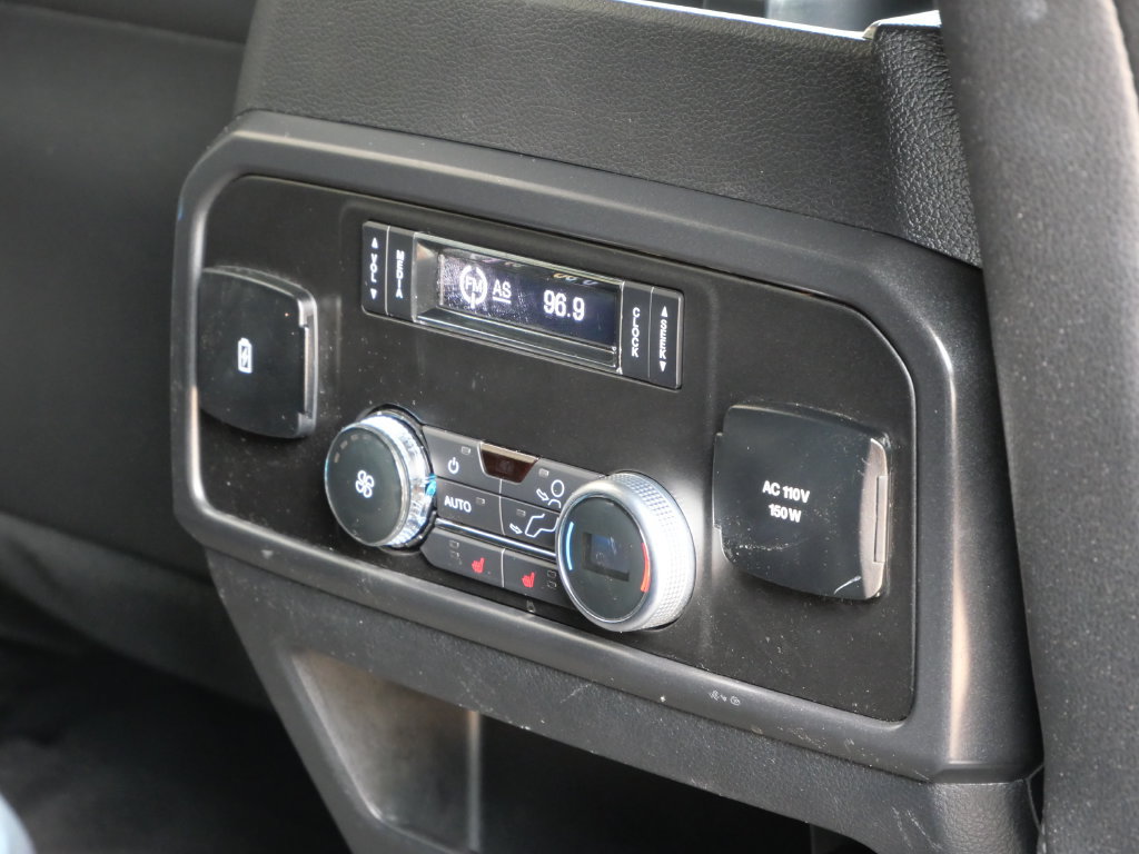 Used 2021 Ford Expedition Limited AWD/4WD image 14
