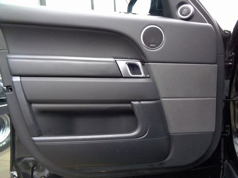 Used 2021 Land Rover Range Rover Sport HSE Silver Edition image 15