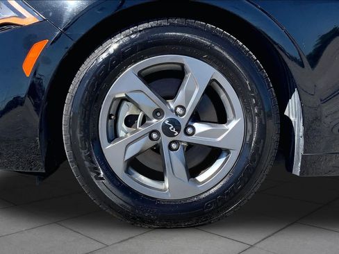 Used 2022 Kia K5 LXS FWD image 11