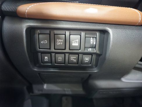 Used 2023 Subaru Forester Touring AWD/4WD image 5