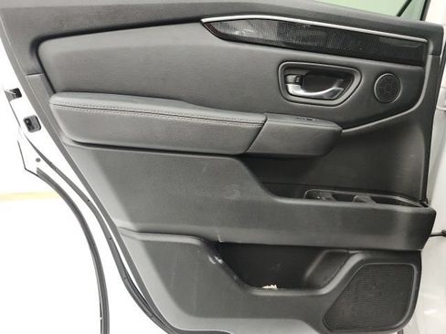 Used 2023 Honda Pilot Elite image 9
