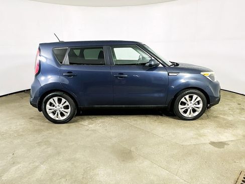Used 2015 Kia Soul + FWD image 7