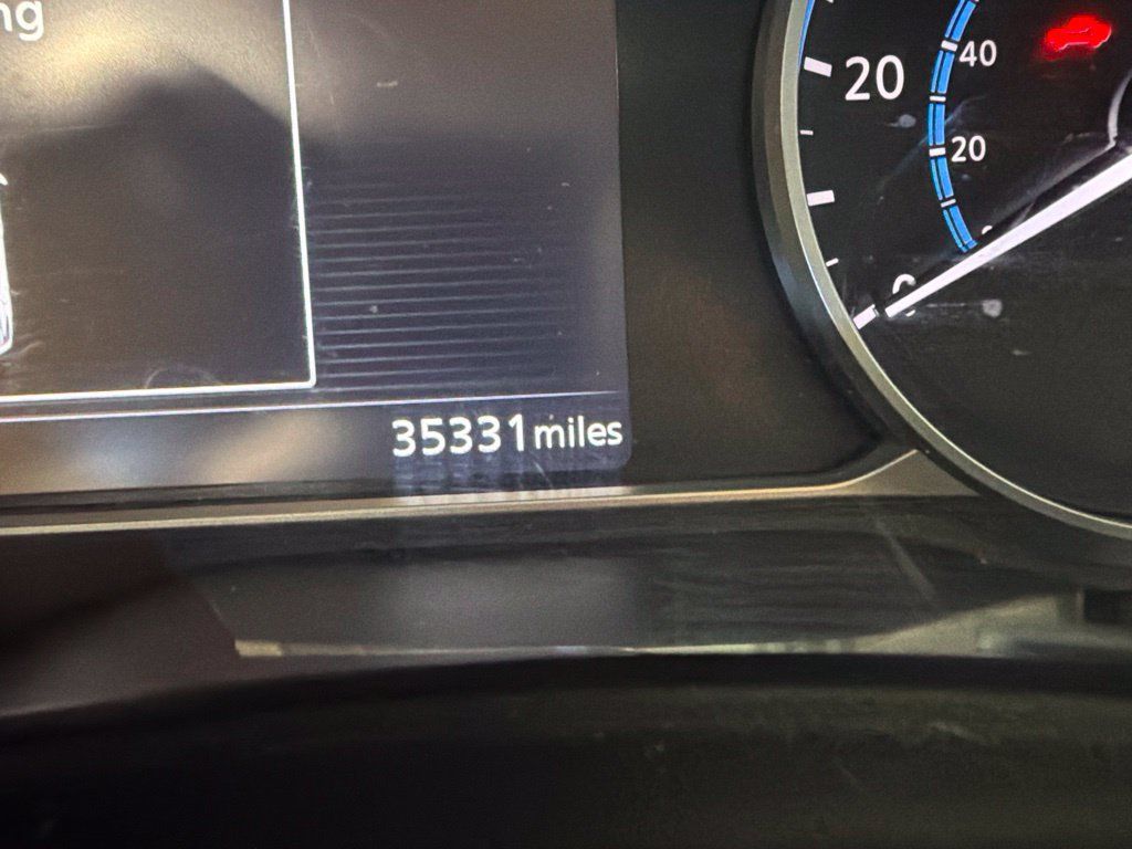 Used 2025 Nissan Leaf S FWD image 2