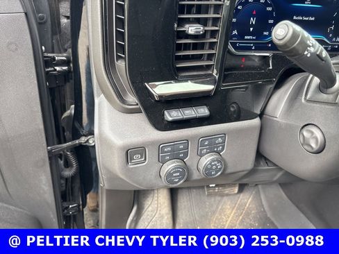 Used 2022 Chevrolet Silverado 1500 ZR2 w/ Technology Package image 15