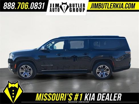 Used 2024 Jeep Wagoneer L Series II image 26