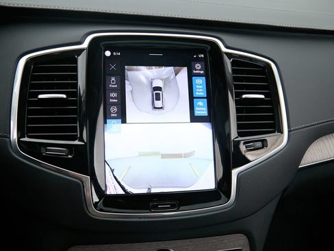 Certified 2024 Volvo XC90 B6 Ultimate AWD/4WD image 36