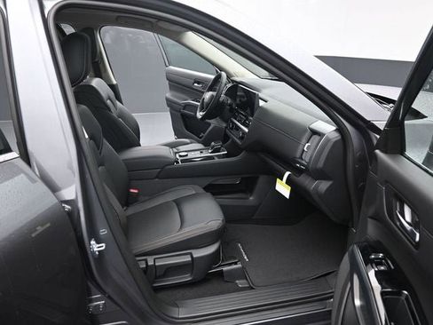 New 2026 Nissan Pathfinder SL image 38