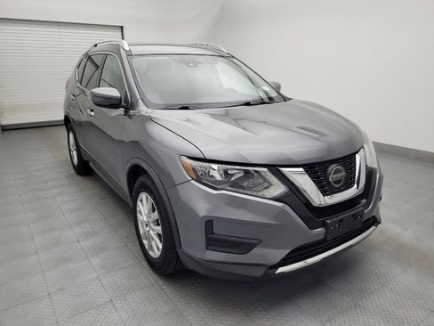 Used 2020 Nissan Rogue SV FWD image 13