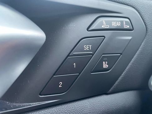 Used 2021 BMW X7 xDrive40i w/ Premium Package image 13