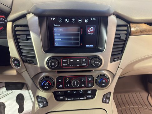 Used 2016 GMC Yukon XL Denali w/ Open Road Package AWD/4WD image 20