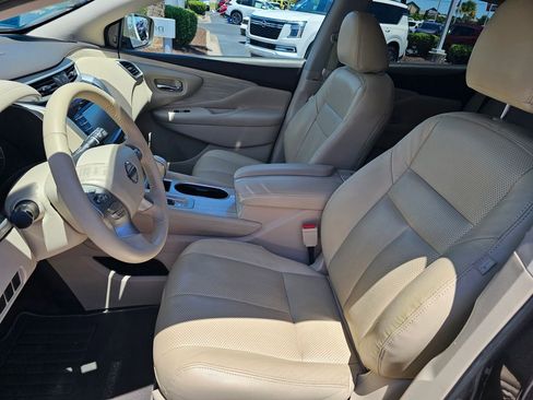 Used 2018 Nissan Murano SV FWD image 14