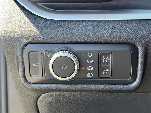 Used 2022 Ford Explorer XLT w/ Equipment Group 202A image 47