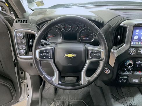 Used 2020 Chevrolet Silverado 1500 LTZ image 12