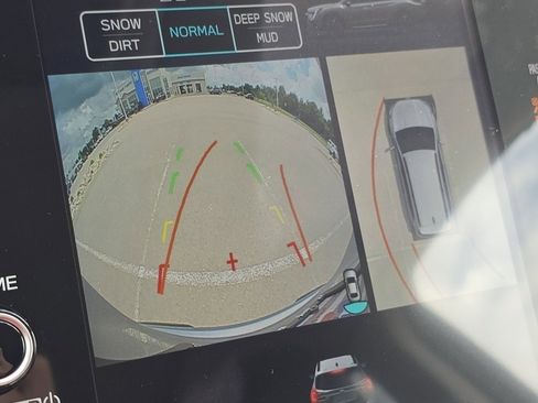 Used 2023 Subaru Ascent Touring image 9