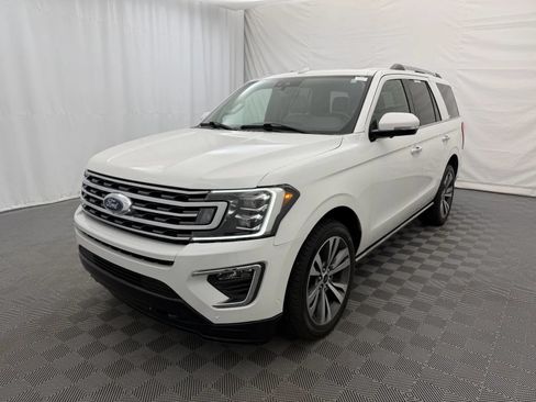 Used 2021 Ford Expedition Limited w/ Equipment Group 302A AWD/4WD image 2