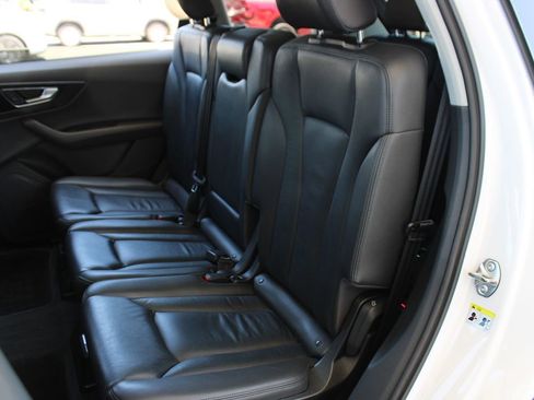 Used 2019 Audi Q7 3.0T Premium w/ Convenience Package AWD/4WD image 28