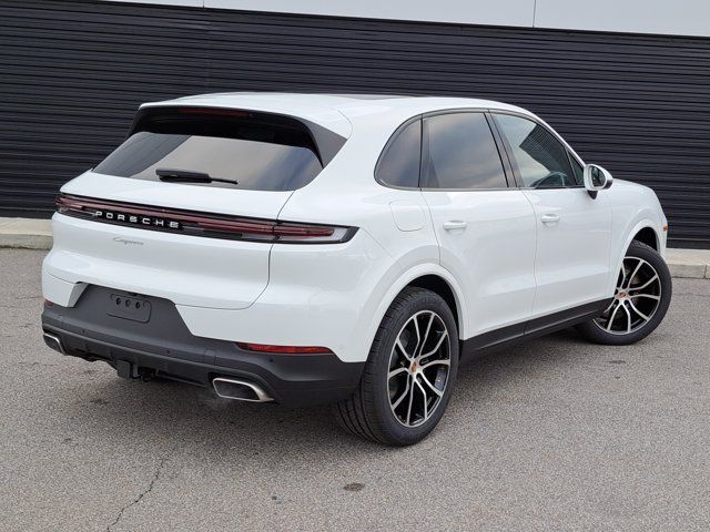 Used 2026 Porsche Cayenne AWD/4WD image 7