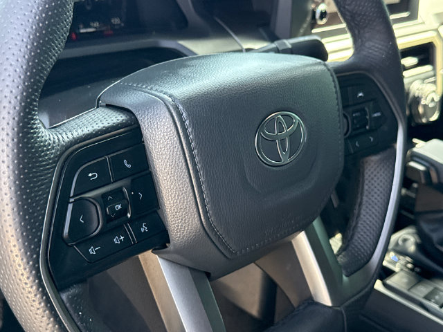 Used 2025 Toyota Tacoma TRD Off-Road AWD/4WD image 30