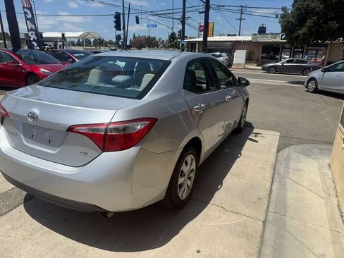 Used 2016 Toyota Corolla LE FWD image 8