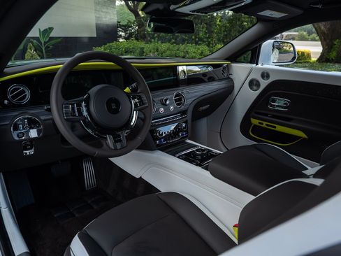 Used 2025 Rolls-Royce Spectre w/ Leather Finishing Pack AWD/4WD image 9