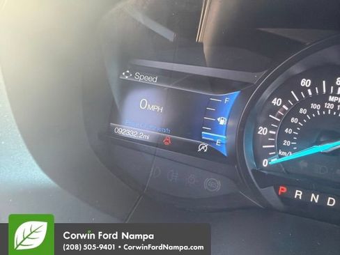 Used 2019 Ford Edge SEL w/ Cold Weather Package AWD/4WD image 12