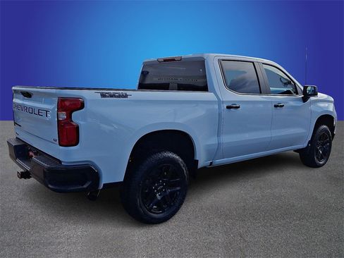 New 2026 Chevrolet Silverado 1500 LT Trail Boss w/ Dark Appearance Package image 3